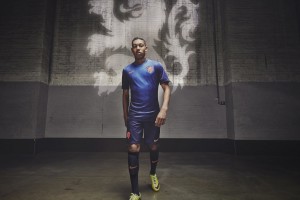 开云体育下载-伊布爆发，哥伦比亚强势晋级爱尔兰，绿茵场上的文明碰撞与民族寓言