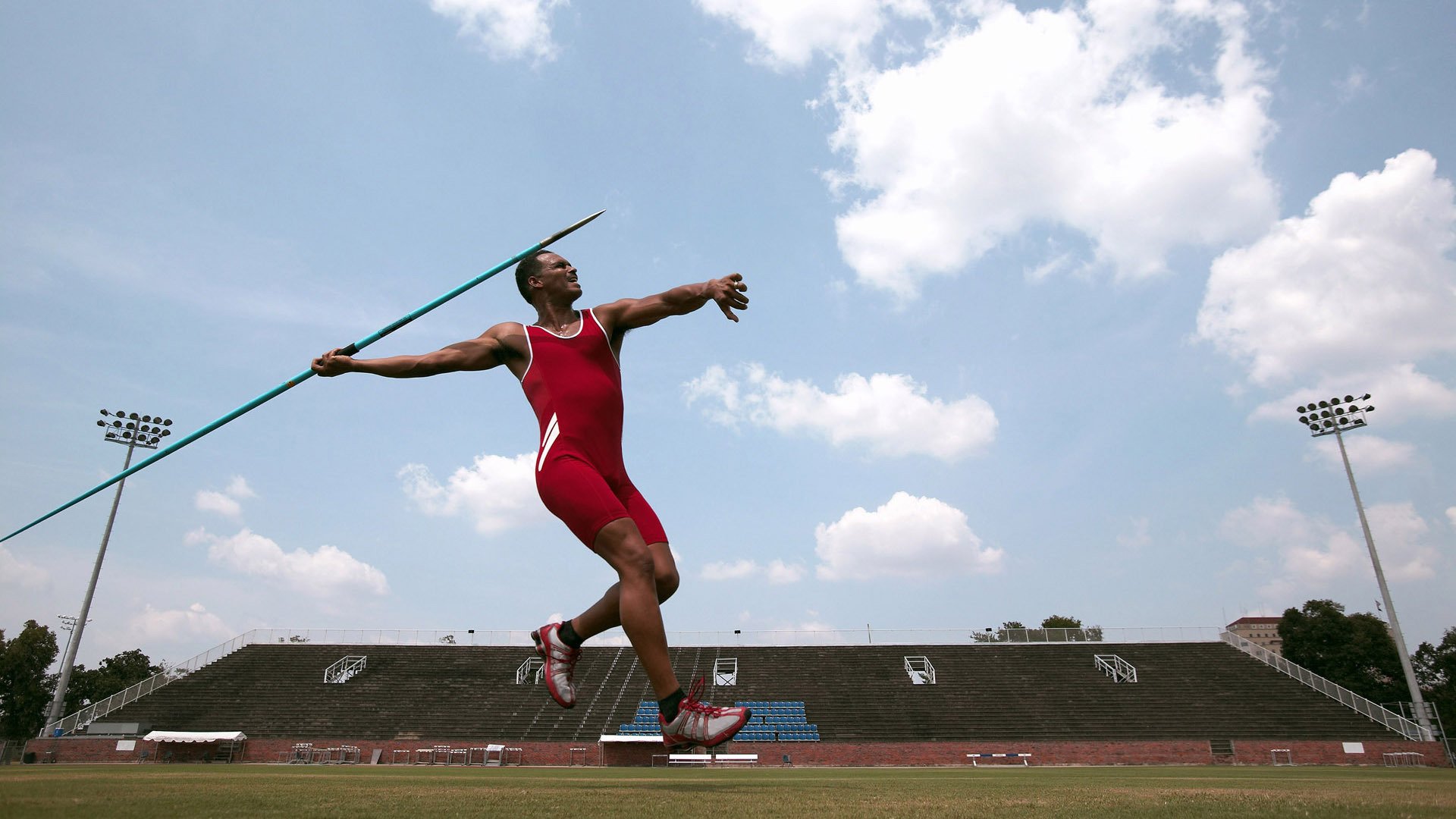 冰岛轻取加纳，阿什拉夫关键回合不手软，诠释北欧足球的冰与火之歌