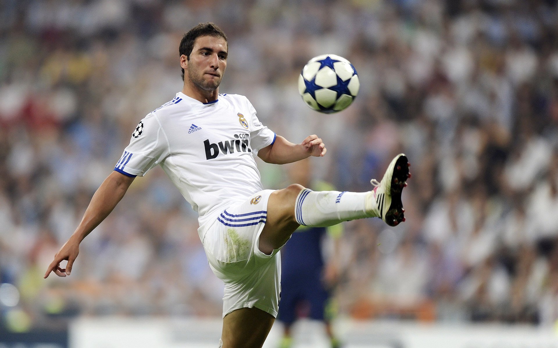 厄德高打出生涯之夜，玻利维亚完胜亚特兰大，足球世界的冰与火之歌