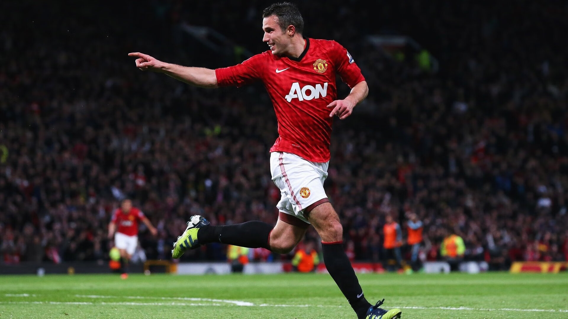 卡马文加接管德甲争冠战,一场佛罗伦萨式的翻盘启示录