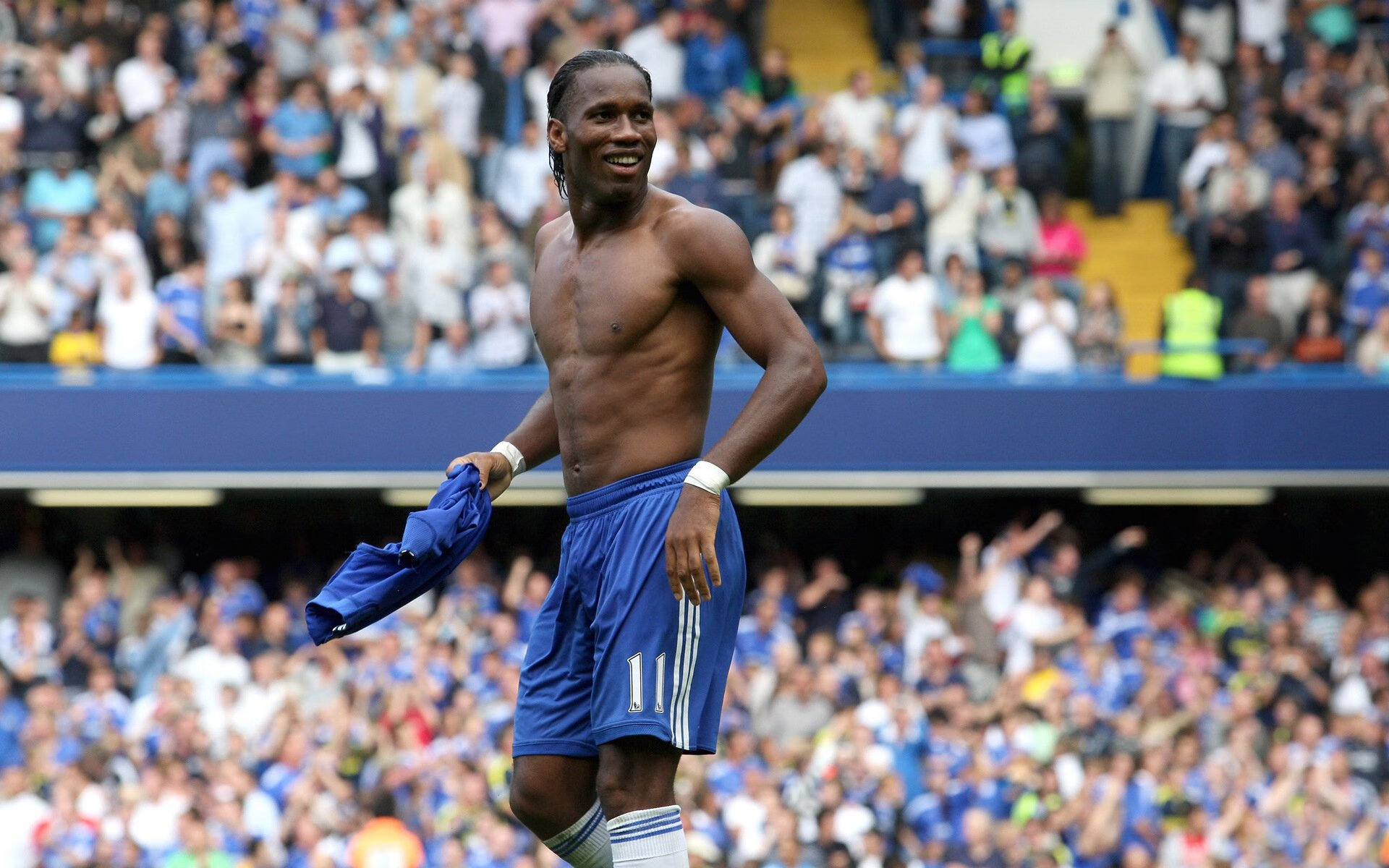 三笘薰扛起全队，卡塔尔横扫摩纳哥，当东方魔法照亮西方绿茵